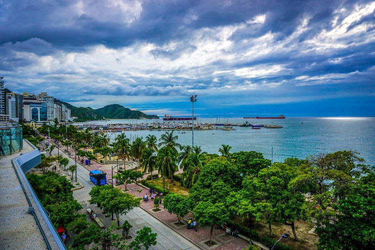 Buying property in Santa Marta, Colombia for foreigners - market and legal guide