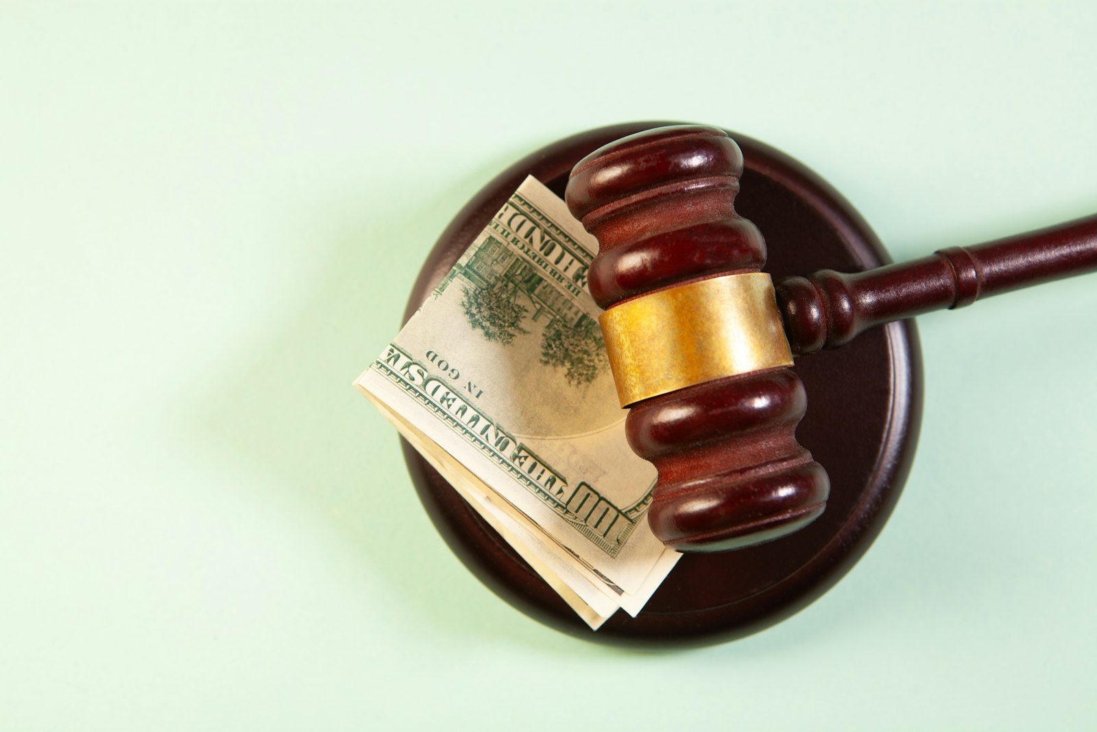 Freezing or seizing Colombian assets during a divorce