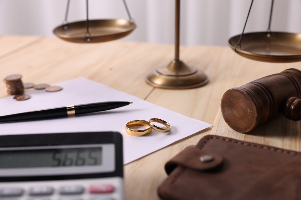 Real cost of divorce in Colombia for foreign spouses - fees breakdown